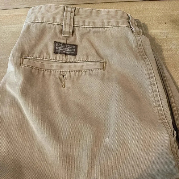 VINTAGE 1999 Tommy Hilfiger cargo pants
Size: 36 - Picture 8 of 10